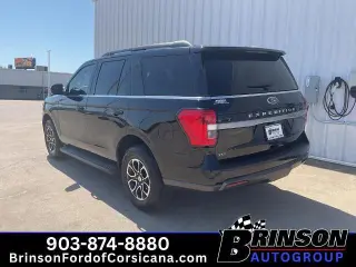 Ford Expedition 2022 4x2 XLT 4dr SUV