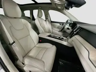 Volvo XC60 2022 B5 Inscription SUV 4p.