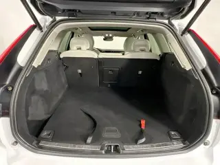 Volvo XC60 2022 B5 Inscription SUV 4p.