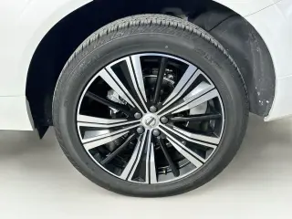 Volvo XC60 2022 B5 Inscription SUV 4p.