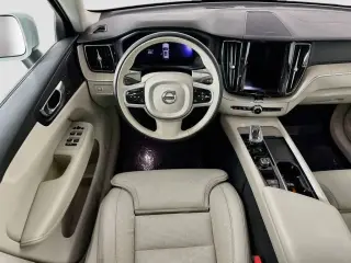 Volvo XC60 2022 B5 Inscription SUV 4p.