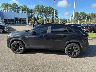 Volkswagen Atlas Cross Sport 2024 AWD SEL R-Line 4Motion 4dr SUV