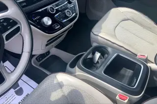 Chrysler Pacifica 2017 Limitada 4p Mini-Van