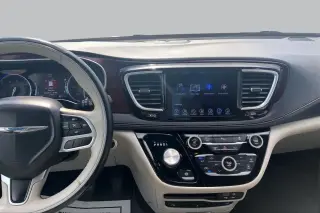 Chrysler Pacifica 2017 Limitada 4p Mini-Van