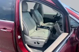 Chrysler Pacifica 2017 Limitada 4p Mini-Van