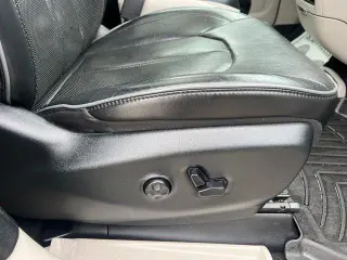 Chrysler Pacifica 2019 Limited 4dr Mini-Van