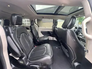 Chrysler Pacifica 2019 Limited 4dr Mini-Van
