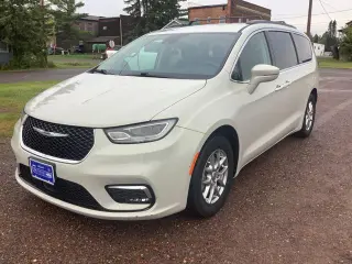 Chrysler Pacifica 2021 Touring 4p Minivan