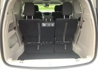 Chrysler Pacifica 2021 Touring 4p Minivan