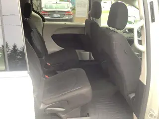 Chrysler Pacifica 2021 Touring 4p Minivan