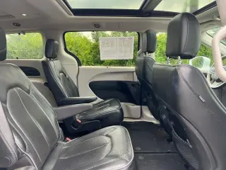 Chrysler Pacifica 2019 Limited 4dr Mini-Van