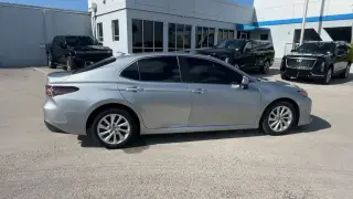 Toyota Camry 2024 LE 4p Sedan