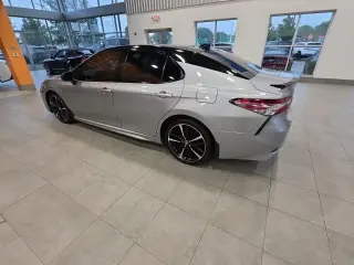 Toyota Camry 2019 XLE V6 4dr Sedán