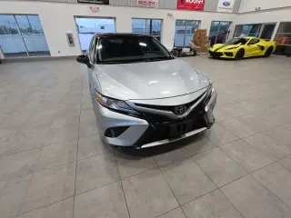 Toyota Camry 2019 XLE V6 4dr Sedán