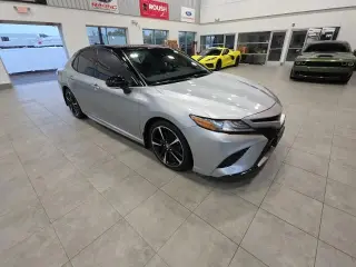 Toyota Camry 2019 XLE V6 4dr Sedán