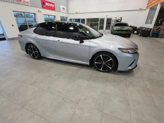 Toyota Camry 2019 XLE V6 4dr Sedán