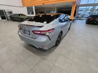 Toyota Camry 2019 XLE V6 4dr Sedán