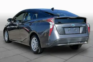 Toyota Prius 2017 Dos 4dr Hatchback