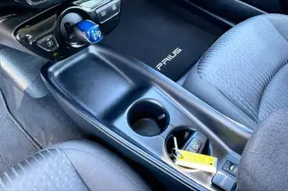 Toyota Prius 2017 Dos 4dr Hatchback