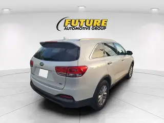 Kia Sorento 2018 LX 4dr SUV