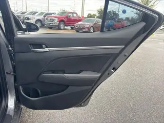 Hyundai ELANTRA 2020 SEL 4p Sedan