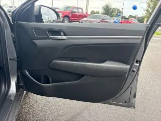 Hyundai ELANTRA 2020 SEL 4p Sedan