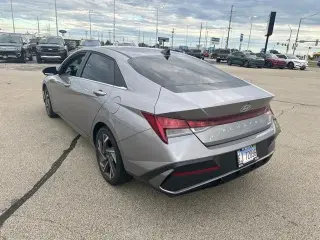 Hyundai ELANTRA 2025 Limited 4dr Sedan