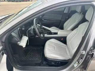 Hyundai ELANTRA 2025 Limited 4dr Sedan