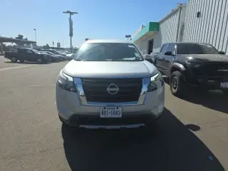 Pathfinder Nissan 2025 SL 4dr SUV