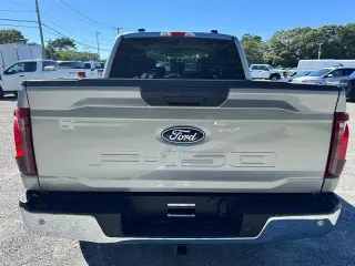 Ford F-150 2025 4x4 XLT 4p SuperCrew 5.5 ft. CB