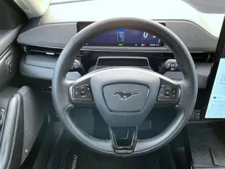 Ford Mustang Mach-E 2023 AWD Premium 4dr SUV