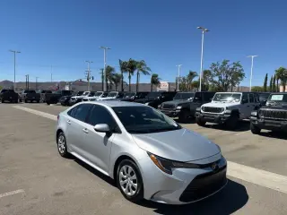 Toyota Corolla 2024 LE 4dr Sedán