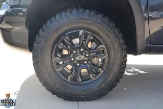 Chevrolet Silverado 1500 2022 4x4 ZR2 4 puertas Cabin Crew 5.8 pies. SB
