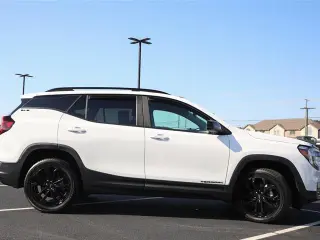 SUV GMC Terrain 2024 AWD SLE de 4 puertas