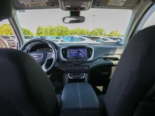SUV GMC Terrain 2024 AWD SLE de 4 puertas