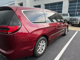 Chrysler Pacifica 2023 Touring L 4dr Minivan