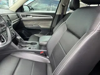 Volkswagen Atlas 2021 V6 SE 4dr SUV con Tecnología (lanzamiento a mitad de año)