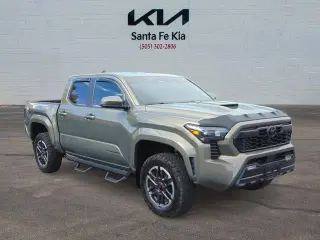 Toyota Tacoma 2024 4x4 TRD Sport 4dr Double Cab 5.0 ft SB 8A