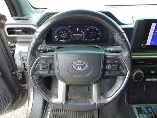 Toyota Tacoma 2024 4x4 TRD Sport 4dr Double Cab 5.0 ft SB 8A