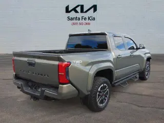 Toyota Tacoma 2024 4x4 TRD Sport 4dr Double Cab 5.0 ft SB 8A