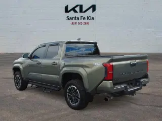 Toyota Tacoma 2024 4x4 TRD Sport 4dr Double Cab 5.0 ft SB 8A