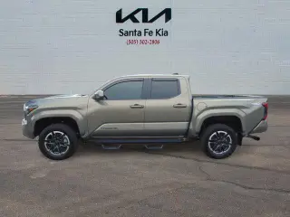Toyota Tacoma 2024 4x4 TRD Sport 4dr Double Cab 5.0 ft SB 8A