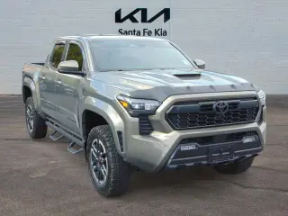 Toyota Tacoma 2024 4x4 TRD Sport 4dr Double Cab 5.0 ft SB 8A