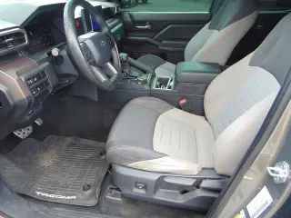 Toyota Tacoma 2024 4x4 TRD Sport 4dr Double Cab 5.0 ft SB 8A