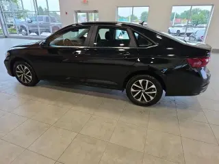 Volkswagen Jetta 2024 S 4dr Sedán 8A