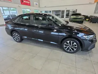 Volkswagen Jetta 2024 S 4dr Sedán 8A