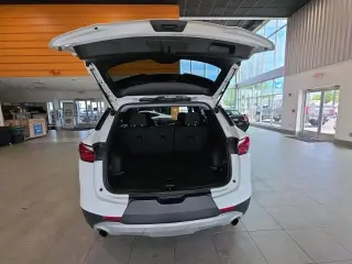 Chevrolet Blazer 2021 LT 4puertas SUV con 1LT