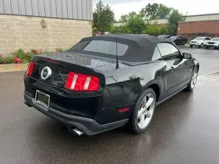 Ford Mustang 2011 GT Premium 2dr Convertible