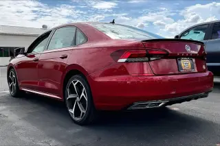 Volkswagen Passat 2020 R-Line 4dr Sedán