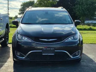 Chrysler Pacifica 2017 Touring-L 4dr Mini-Van